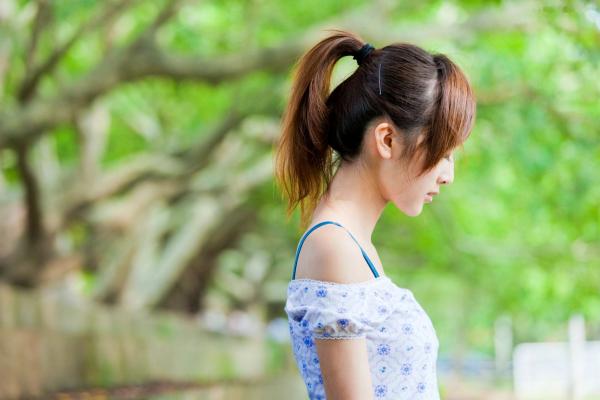    台湾正妹_张凯洁/Mikako《中興新村外拍》写真集，清新户外少女风，甜美可人，简约穿搭尽显修长美腿第66张图片