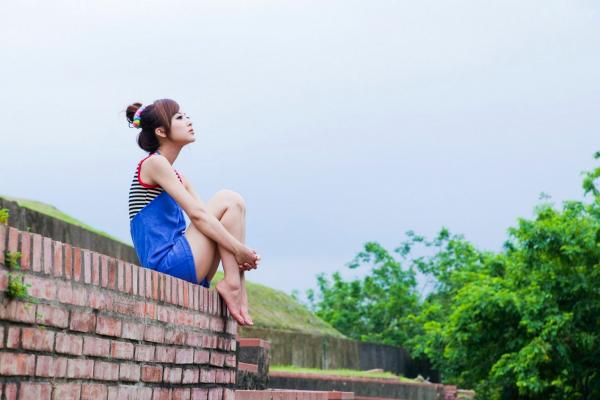    台湾正妹_张凯洁/Mikako《中興新村外拍》写真集，清新户外少女风，甜美可人，简约穿搭尽显修长美腿第104张图片