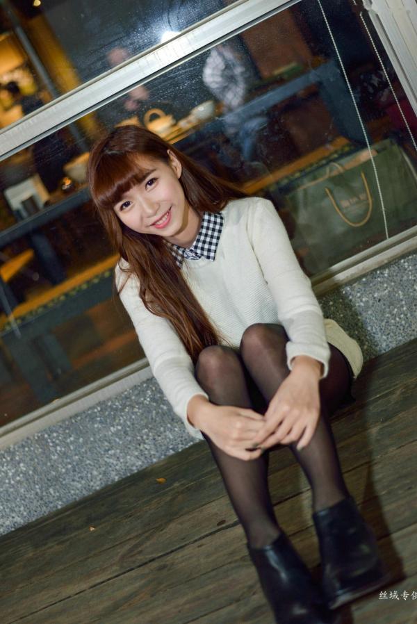    台湾正妹TiTi Yang夜拍写真集：都市街头演绎清新甜美邻家女孩风第23张图片