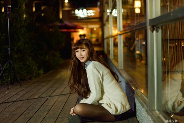    台湾正妹TiTi Yang夜拍写真集：都市街头演绎清新甜美邻家女孩风第29张图片