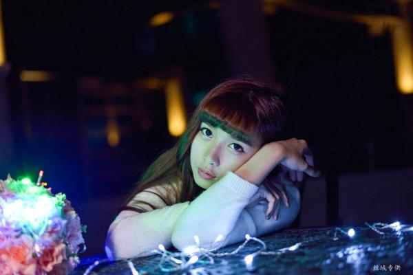    台湾正妹TiTi Yang夜拍写真集：都市街头演绎清新甜美邻家女孩风第36张图片