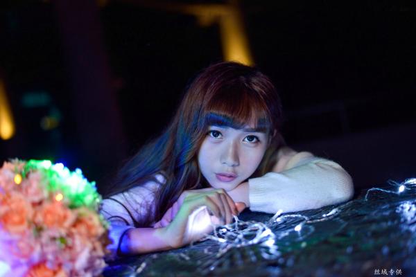    台湾正妹TiTi Yang夜拍写真集：都市街头演绎清新甜美邻家女孩风第39张图片
