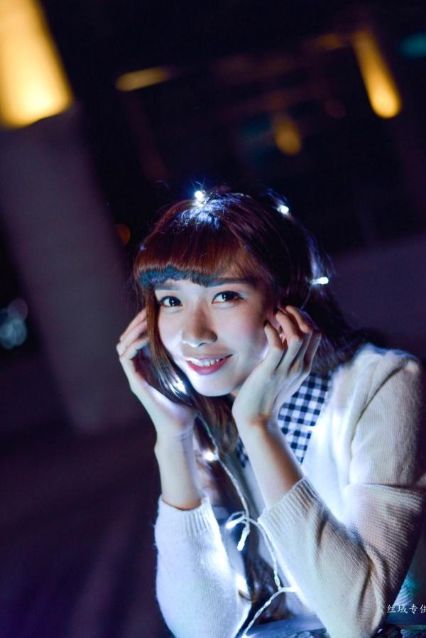    台湾正妹TiTi Yang夜拍写真集：都市街头演绎清新甜美邻家女孩风第42张图片
