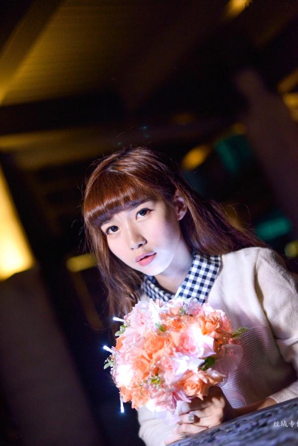    台湾正妹TiTi Yang夜拍写真集：都市街头演绎清新甜美邻家女孩风第51张图片