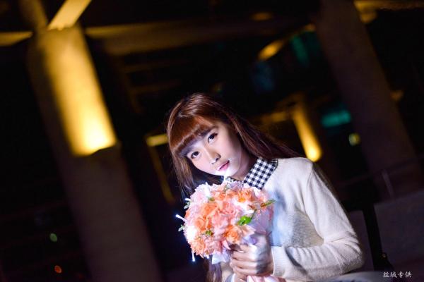    台湾正妹TiTi Yang夜拍写真集：都市街头演绎清新甜美邻家女孩风第54张图片