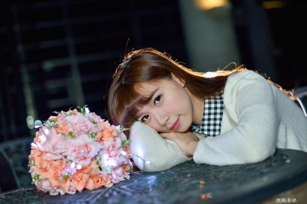    台湾正妹TiTi Yang夜拍写真集：都市街头演绎清新甜美邻家女孩风第73张图片
