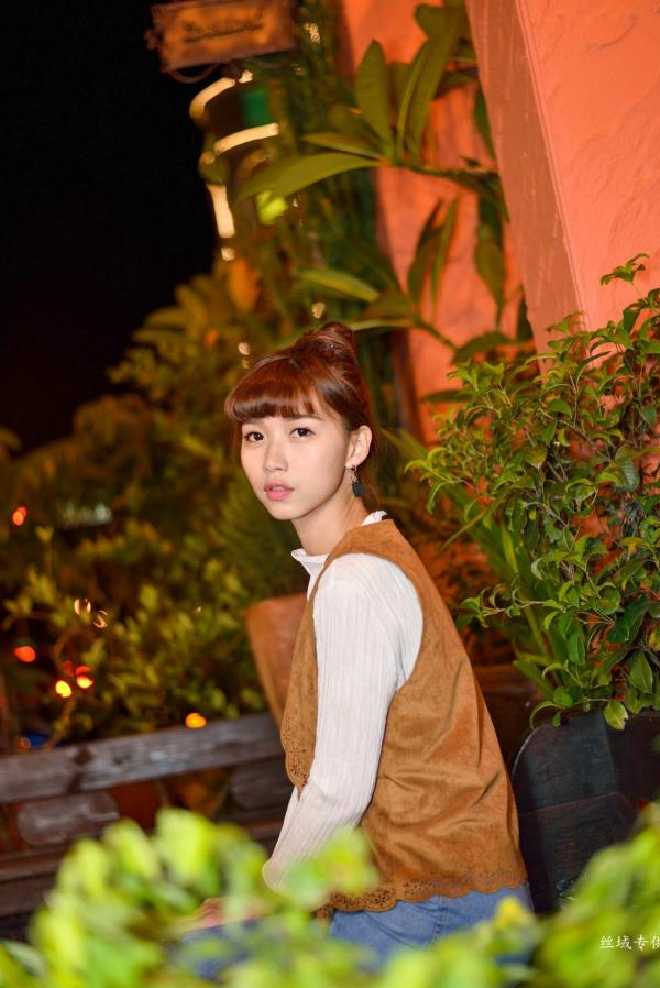    台湾正妹TiTi Yang夜拍写真集：都市街头演绎清新甜美邻家女孩风第84张图片