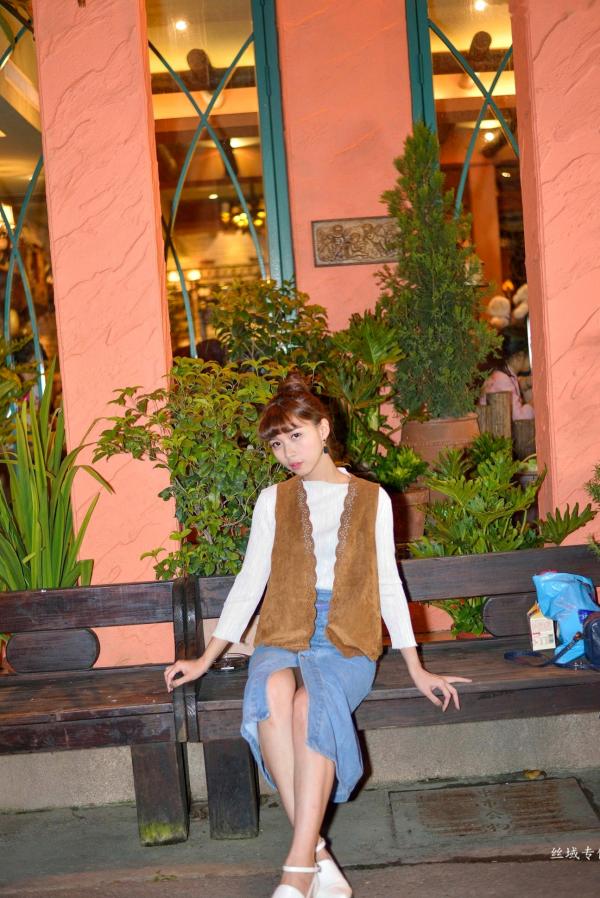    台湾正妹TiTi Yang夜拍写真集：都市街头演绎清新甜美邻家女孩风第87张图片