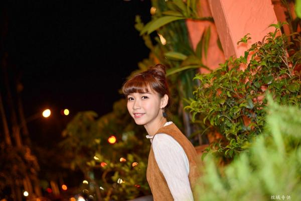    台湾正妹TiTi Yang夜拍写真集：都市街头演绎清新甜美邻家女孩风第88张图片