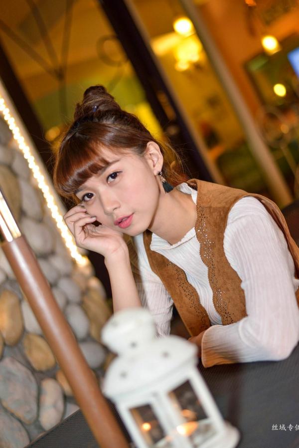    台湾正妹TiTi Yang夜拍写真集：都市街头演绎清新甜美邻家女孩风第103张图片