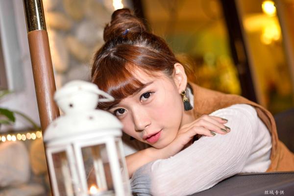   台湾正妹TiTi Yang夜拍写真集：都市街头演绎清新甜美邻家女孩风第104张图片