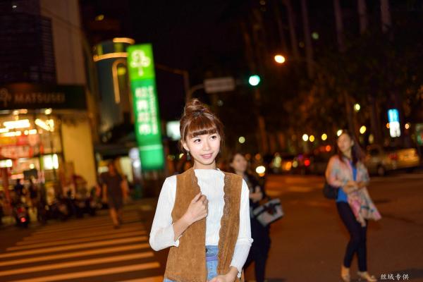    台湾正妹TiTi Yang夜拍写真集：都市街头演绎清新甜美邻家女孩风第133张图片