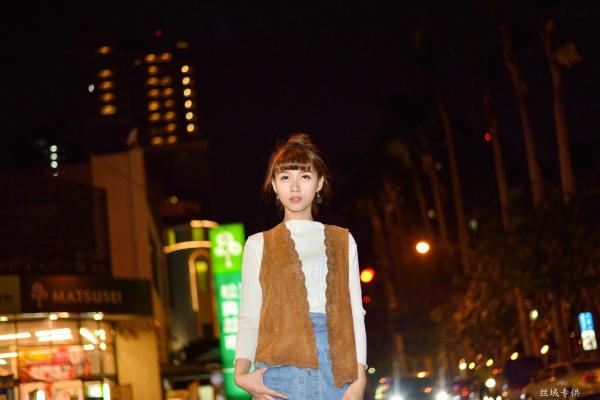    台湾正妹TiTi Yang夜拍写真集：都市街头演绎清新甜美邻家女孩风第138张图片