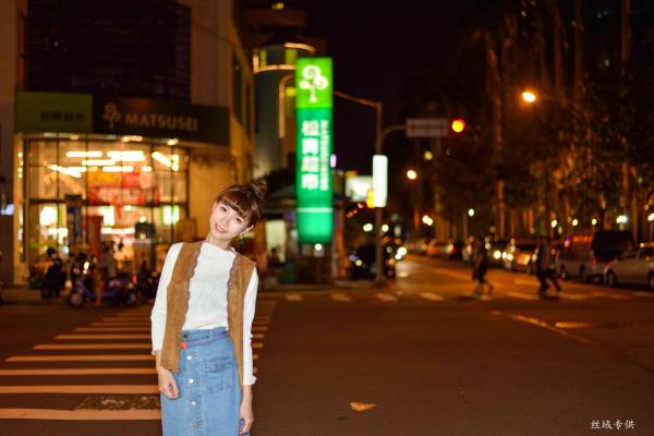    台湾正妹TiTi Yang夜拍写真集：都市街头演绎清新甜美邻家女孩风第145张图片
