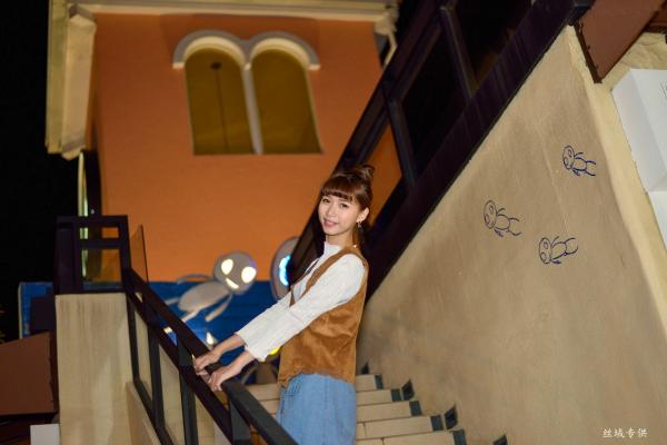    台湾正妹TiTi Yang夜拍写真集：都市街头演绎清新甜美邻家女孩风第147张图片