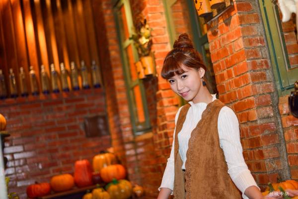    台湾正妹TiTi Yang夜拍写真集：都市街头演绎清新甜美邻家女孩风第198张图片
