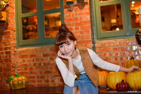    台湾正妹TiTi Yang夜拍写真集：都市街头演绎清新甜美邻家女孩风第200张图片