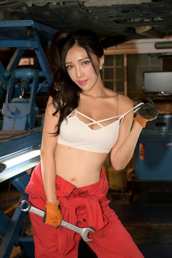    台湾正妹赵芸Syuan《美颜的汽车修理工》写真集，维修工厂风格诱惑私房照第6张图片