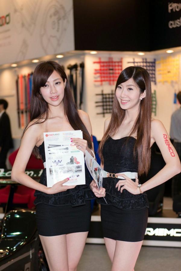    台湾正妹车展及户外迷彩军事主题高清合集，模特身着性感赛车女郎装与制服诱惑展现火辣身材[70P]第5张图片