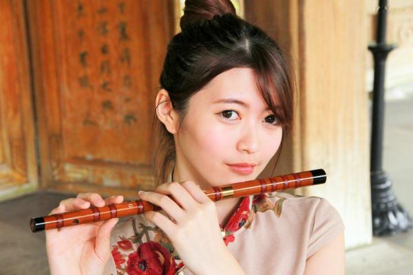    台湾正妹黄品瑄Brindy薛薛至善园旗袍外拍，古典气质女神演绎极品美腿诱惑写真第10张图片