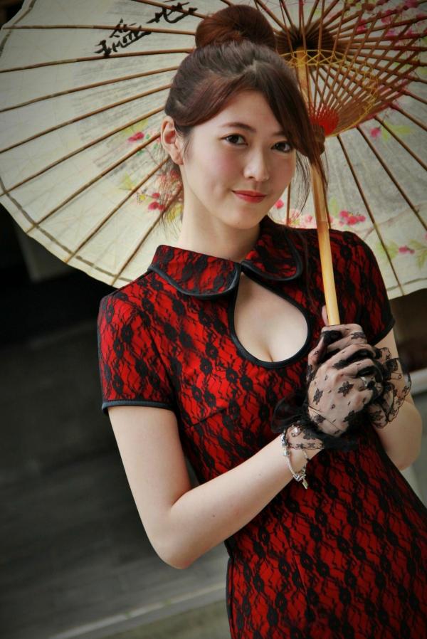    台湾正妹黄品瑄Brindy薛薛至善园旗袍外拍，古典气质女神演绎极品美腿诱惑写真第15张图片