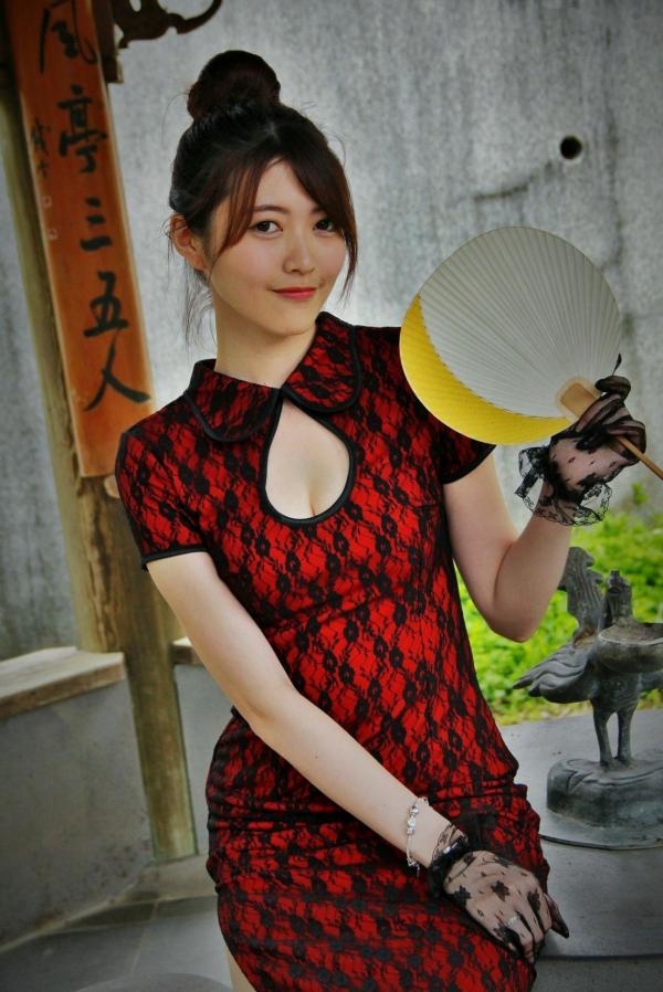    台湾正妹黄品瑄Brindy薛薛至善园旗袍外拍，古典气质女神演绎极品美腿诱惑写真第28张图片