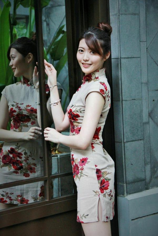    台湾正妹黄品瑄Brindy薛薛至善园旗袍外拍，古典气质女神演绎极品美腿诱惑写真第38张图片