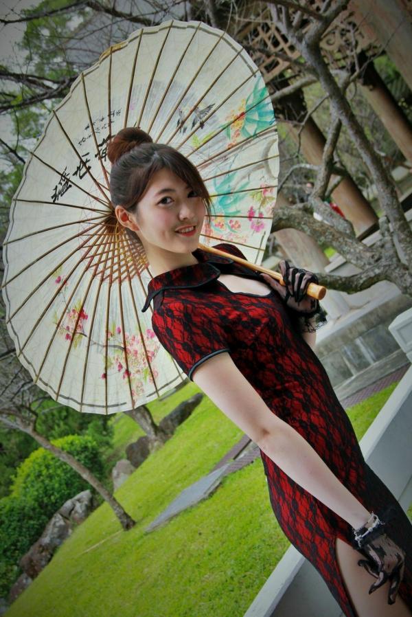    台湾正妹黄品瑄Brindy薛薛至善园旗袍外拍，古典气质女神演绎极品美腿诱惑写真第51张图片