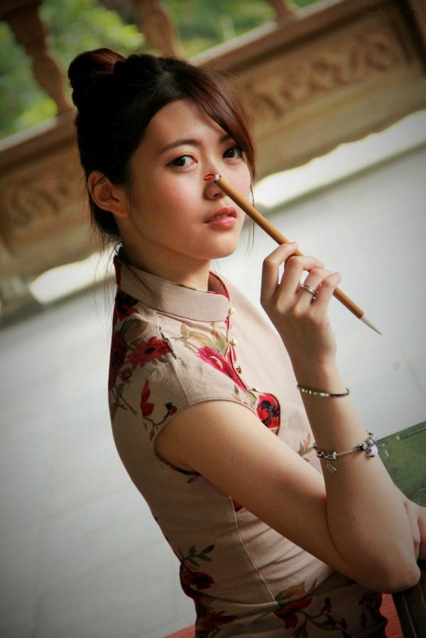    台湾正妹黄品瑄Brindy薛薛至善园旗袍外拍，古典气质女神演绎极品美腿诱惑写真第60张图片