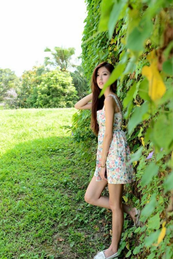    台湾正妹_Kila晶晶/金允乔《街拍吊带连衣裙系列》写真集第29张图片
