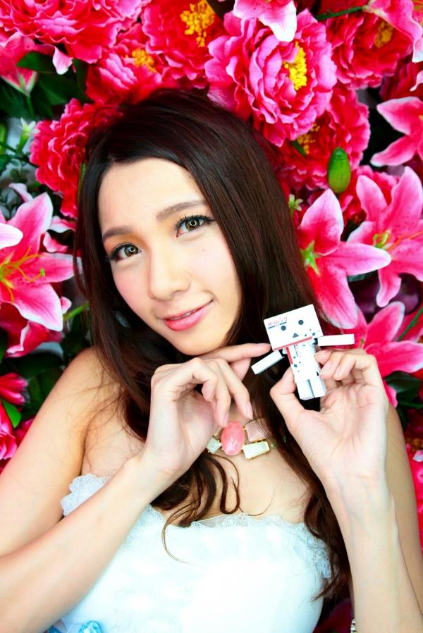    台湾正妹蔡译心Candice《台中新力量A棚拍》清新居家与花海甜美私房写真集第46张图片