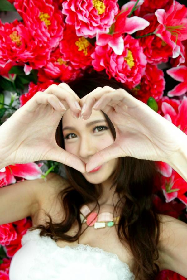    台湾正妹蔡译心Candice《台中新力量A棚拍》清新居家与花海甜美私房写真集第78张图片