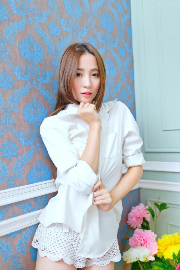    台湾正妹Anber小安柏清新私房写真，唯美室内棚拍秀出曼妙身姿，甜美气质女神赏心悦目第29张图片