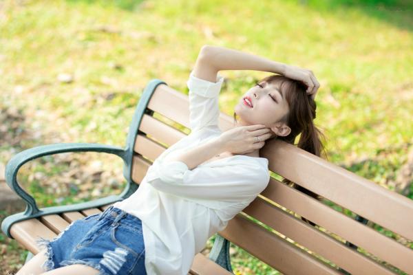    台湾正妹Lady憶憶/彭丽嘉《士林官邸》户外写真，优雅红裙清纯气质女神清新街拍第59张图片