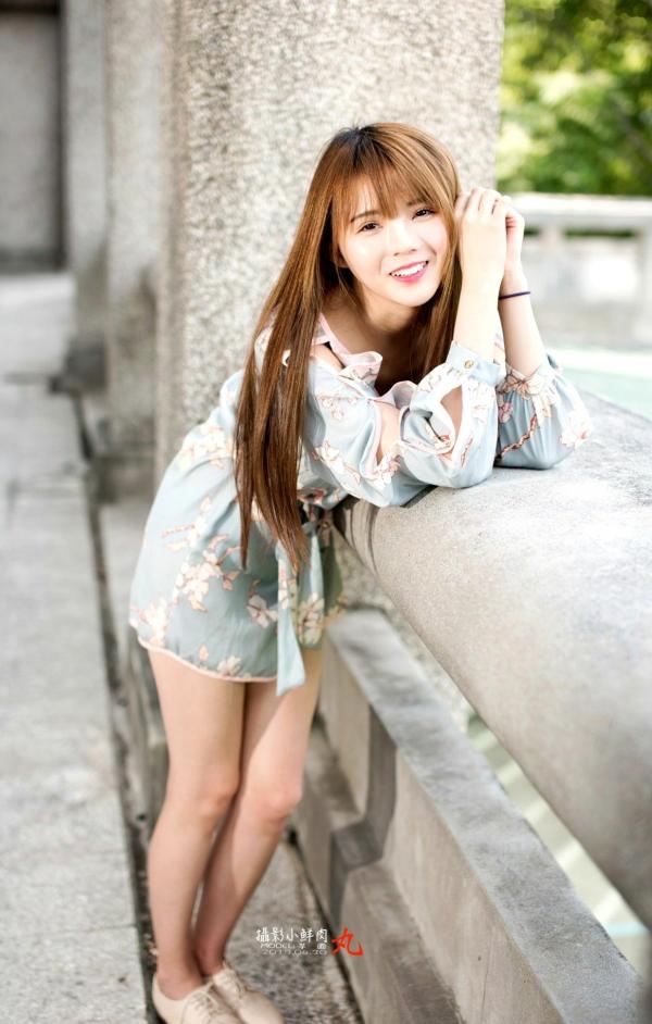    台湾正妹MD芋圆户外街拍美图集，清新气质女神展现多变时尚穿搭，尽显治愈系魅力第11张图片