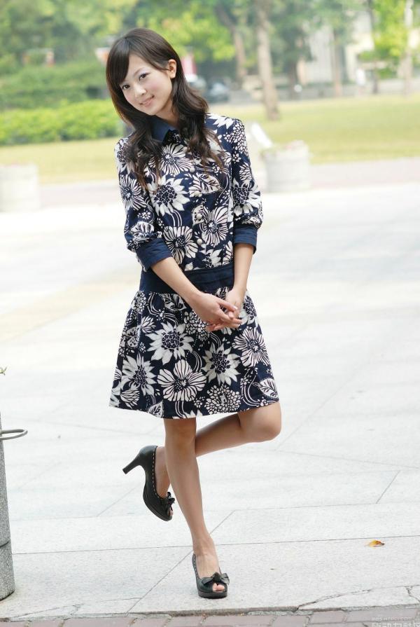    台湾正妹果子MM/Mikako甜美写真，清新邻家系穿搭，治愈系元气少女时尚街拍精选第5张图片