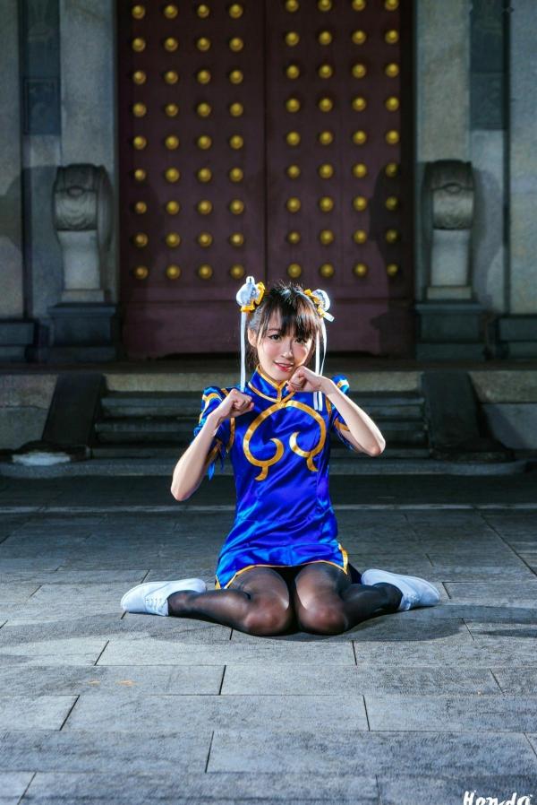    台湾正妹妙妙《春丽秀》写真集，古风寺庙背景下的街霸经典格斗角色扮演Cosplay第5张图片