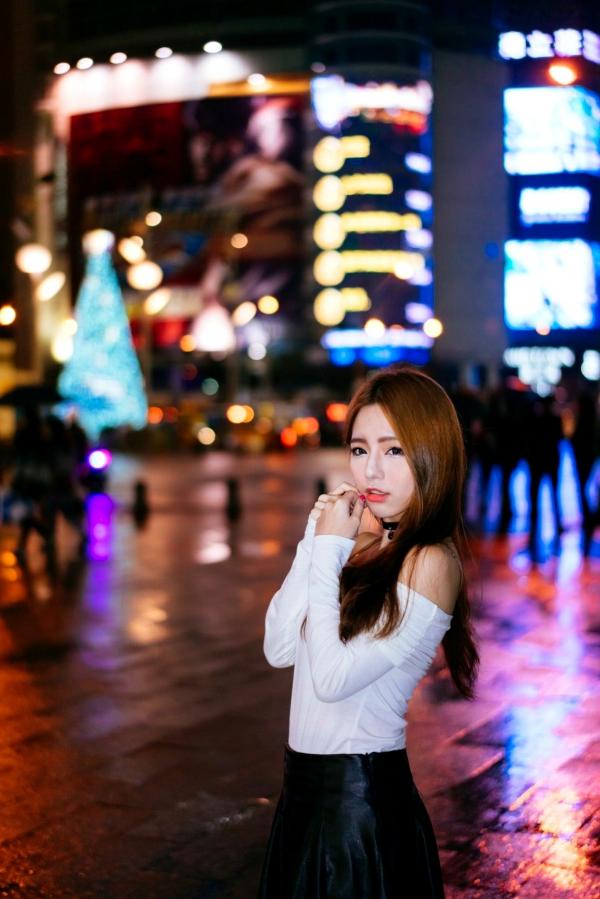   台湾正妹 Dora周盈欣 时尚都市街拍夜景写真 黑色皮裙黑丝诱惑 [99P]第41张图片