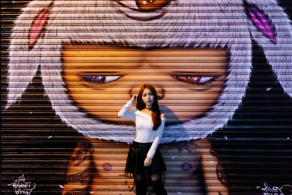    台湾正妹 Dora周盈欣 时尚都市街拍夜景写真 黑色皮裙黑丝诱惑 [99P]第91张图片