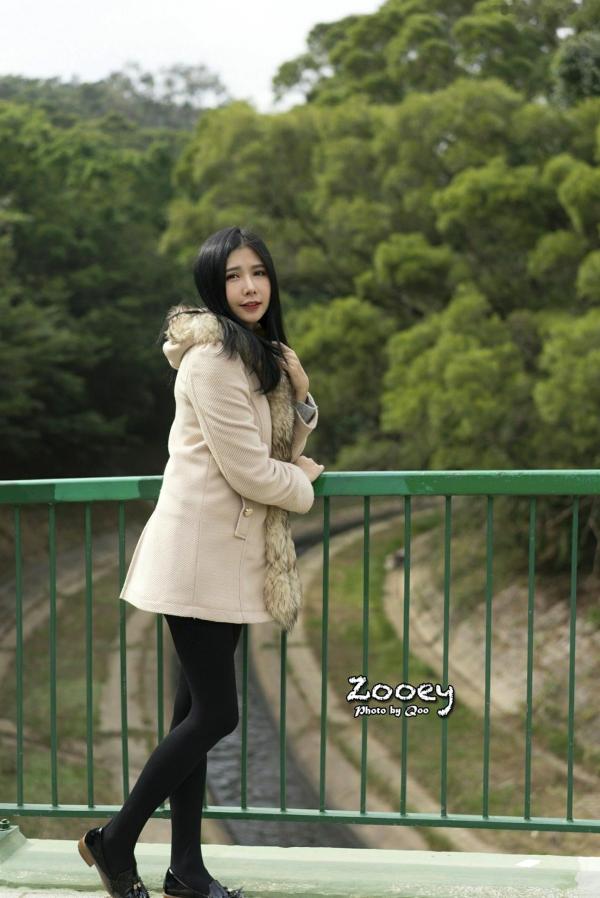    台湾正妹Zooey清新户外街拍写真，三套精美穿搭展现迷人气质，为你解锁更多治愈系瞬间[62P]第3张图片