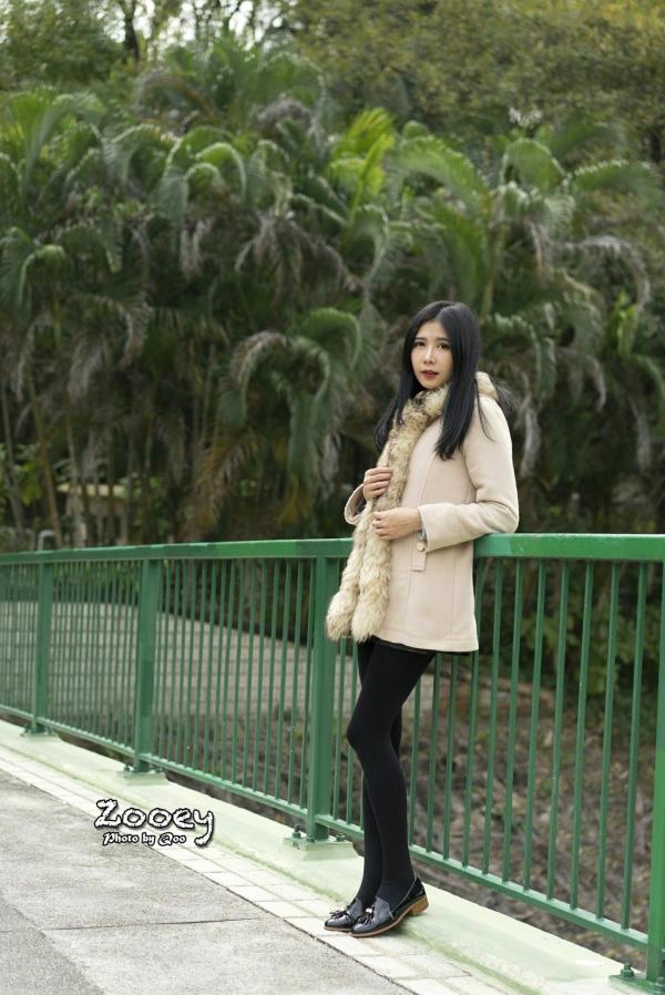    台湾正妹Zooey清新户外街拍写真，三套精美穿搭展现迷人气质，为你解锁更多治愈系瞬间[62P]第4张图片