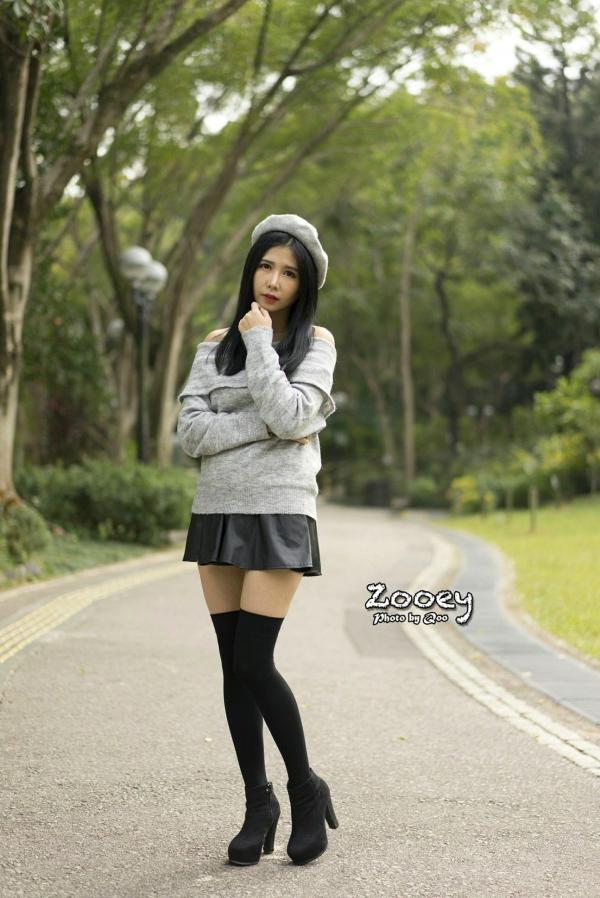    台湾正妹Zooey清新户外街拍写真，三套精美穿搭展现迷人气质，为你解锁更多治愈系瞬间[62P]第28张图片