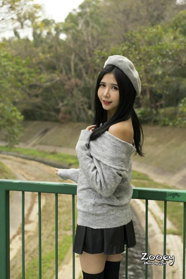    台湾正妹Zooey清新户外街拍写真，三套精美穿搭展现迷人气质，为你解锁更多治愈系瞬间[62P]第37张图片