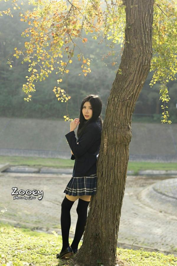    台湾正妹Zooey清新户外街拍写真，三套精美穿搭展现迷人气质，为你解锁更多治愈系瞬间[62P]第51张图片