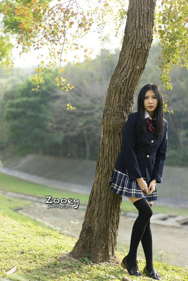    台湾正妹Zooey清新户外街拍写真，三套精美穿搭展现迷人气质，为你解锁更多治愈系瞬间[62P]第59张图片