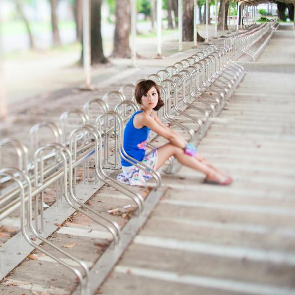    台湾正妹组合果子、小品、兔兔《国光社区外拍》第II部，清新甜美街拍写真，展现邻家青春活力第95张图片