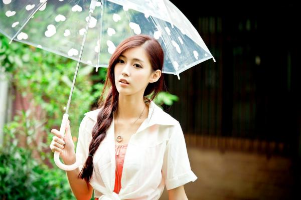    台湾正妹金允乔Kila晶晶《環南公寓街拍》甜美户外写真，清纯少女治愈风，高颜值长腿少女日常穿搭摄影第74张图片