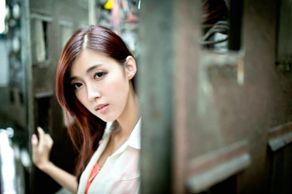    台湾正妹金允乔Kila晶晶《環南公寓街拍》甜美户外写真，清纯少女治愈风，高颜值长腿少女日常穿搭摄影第103张图片