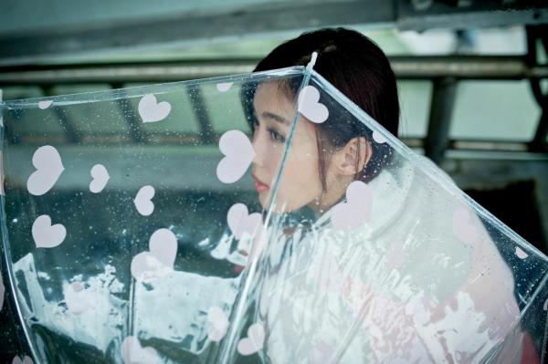    台湾正妹金允乔Kila晶晶《環南公寓街拍》甜美户外写真，清纯少女治愈风，高颜值长腿少女日常穿搭摄影第125张图片