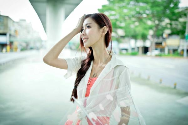    台湾正妹金允乔Kila晶晶《環南公寓街拍》甜美户外写真，清纯少女治愈风，高颜值长腿少女日常穿搭摄影第145张图片
